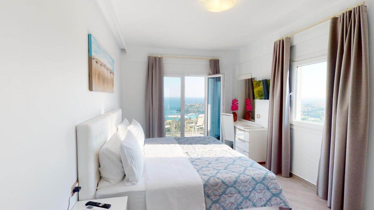 Hotel Golden Lion Parga Esterno foto