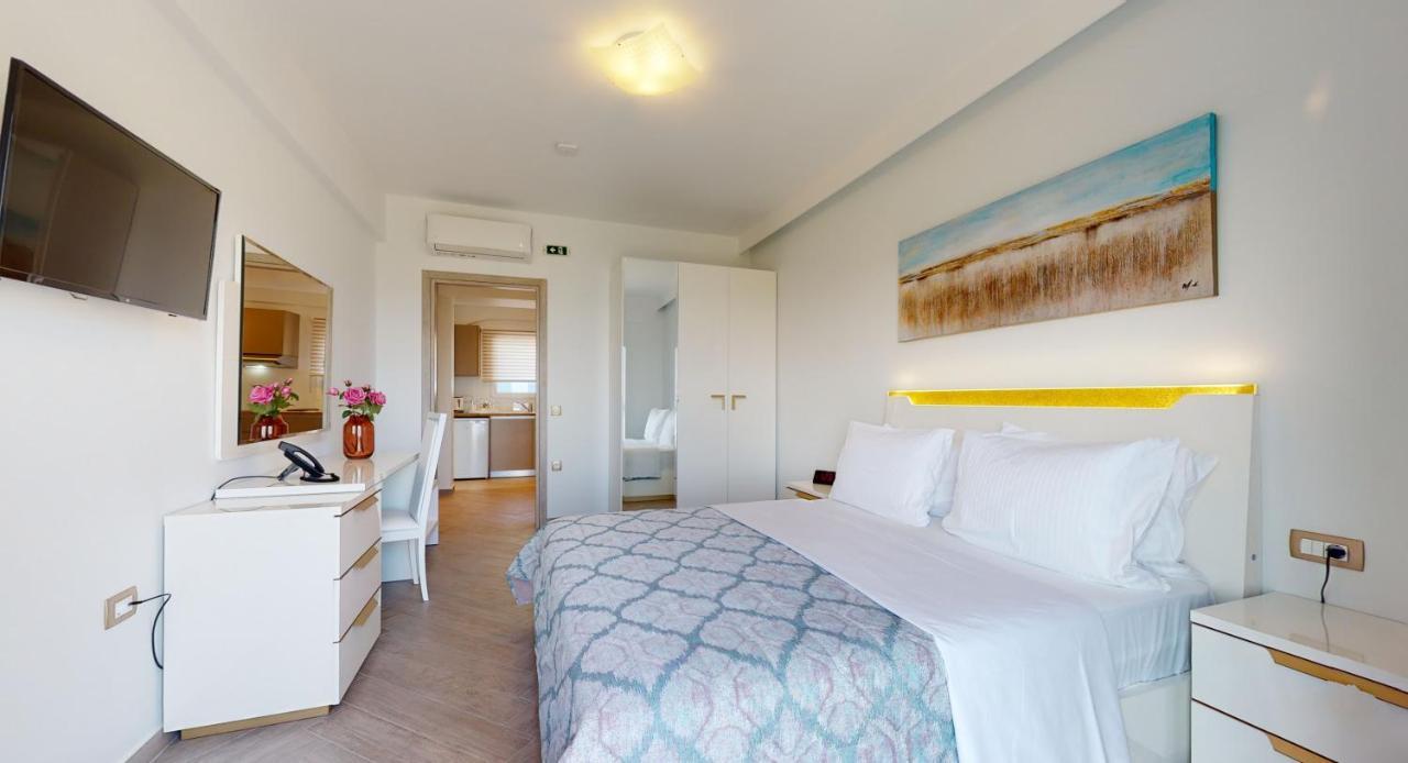Hotel Golden Lion Parga Esterno foto